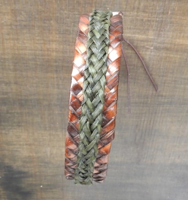 Pulseira em folha de Dragoeiro e palha