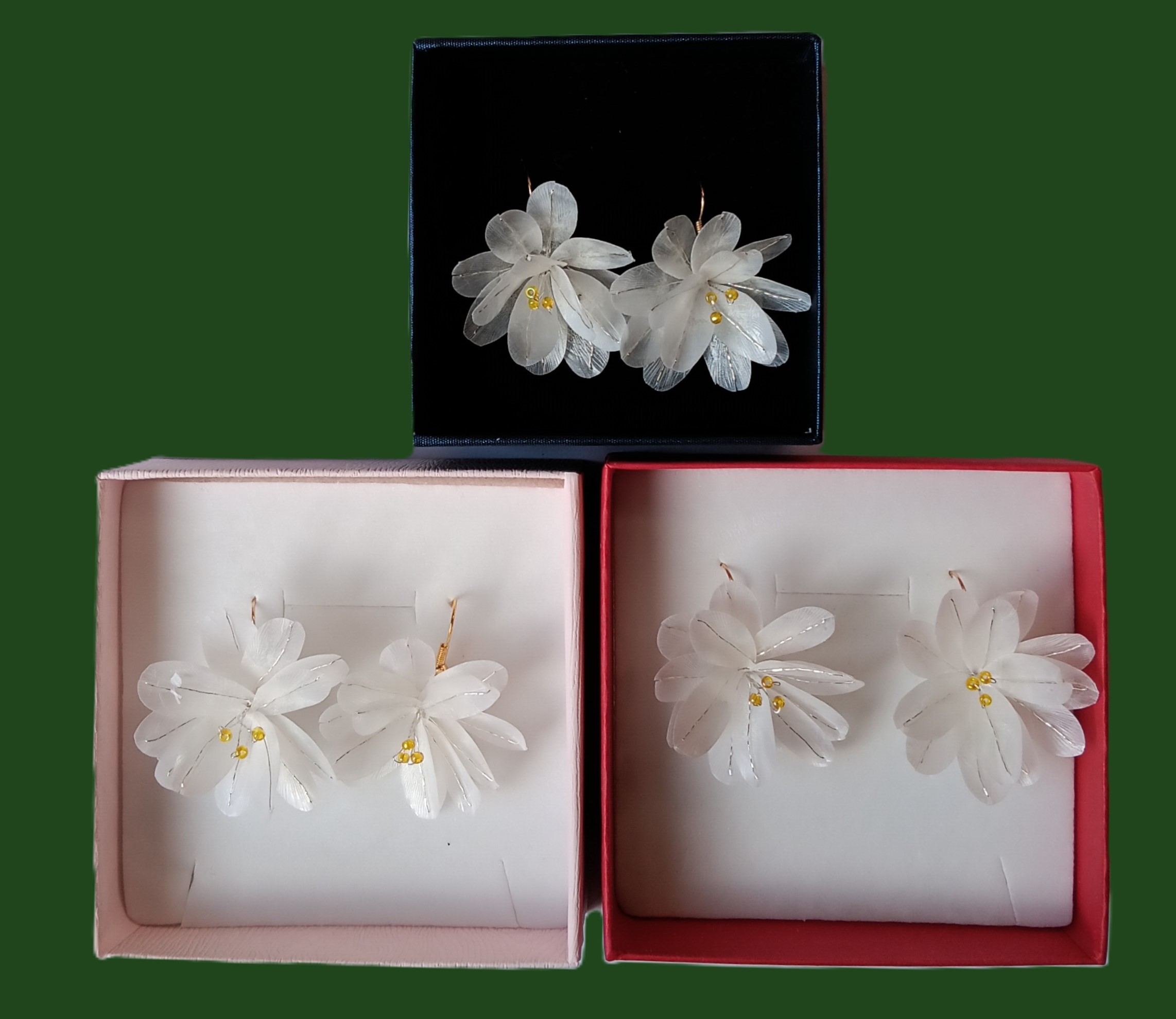 Brincos c/ flor em escama de peixe