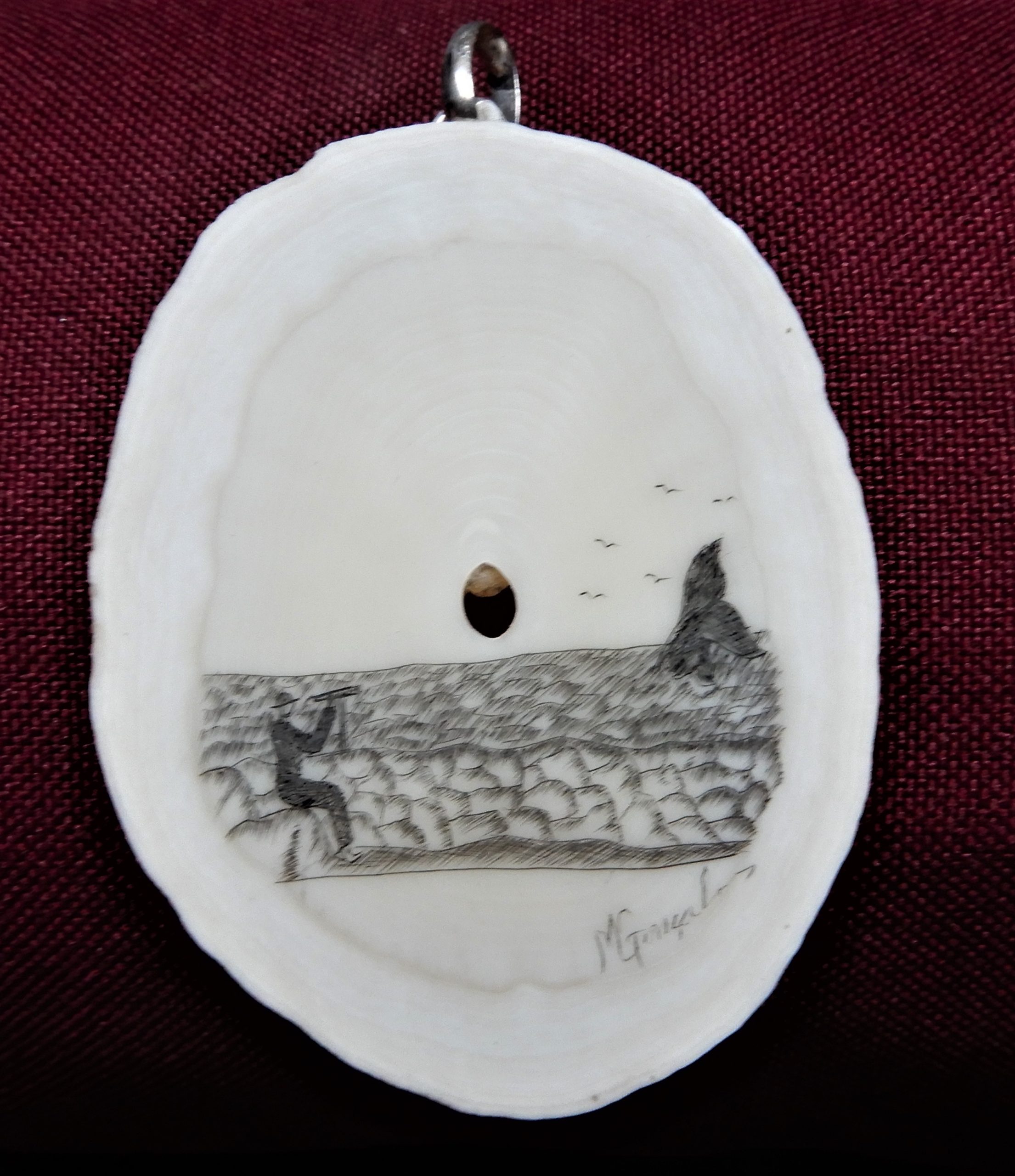 Pendente Medalhão c/scrimshaw