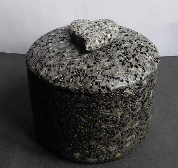 Cx Cilindrica em basalto Pico